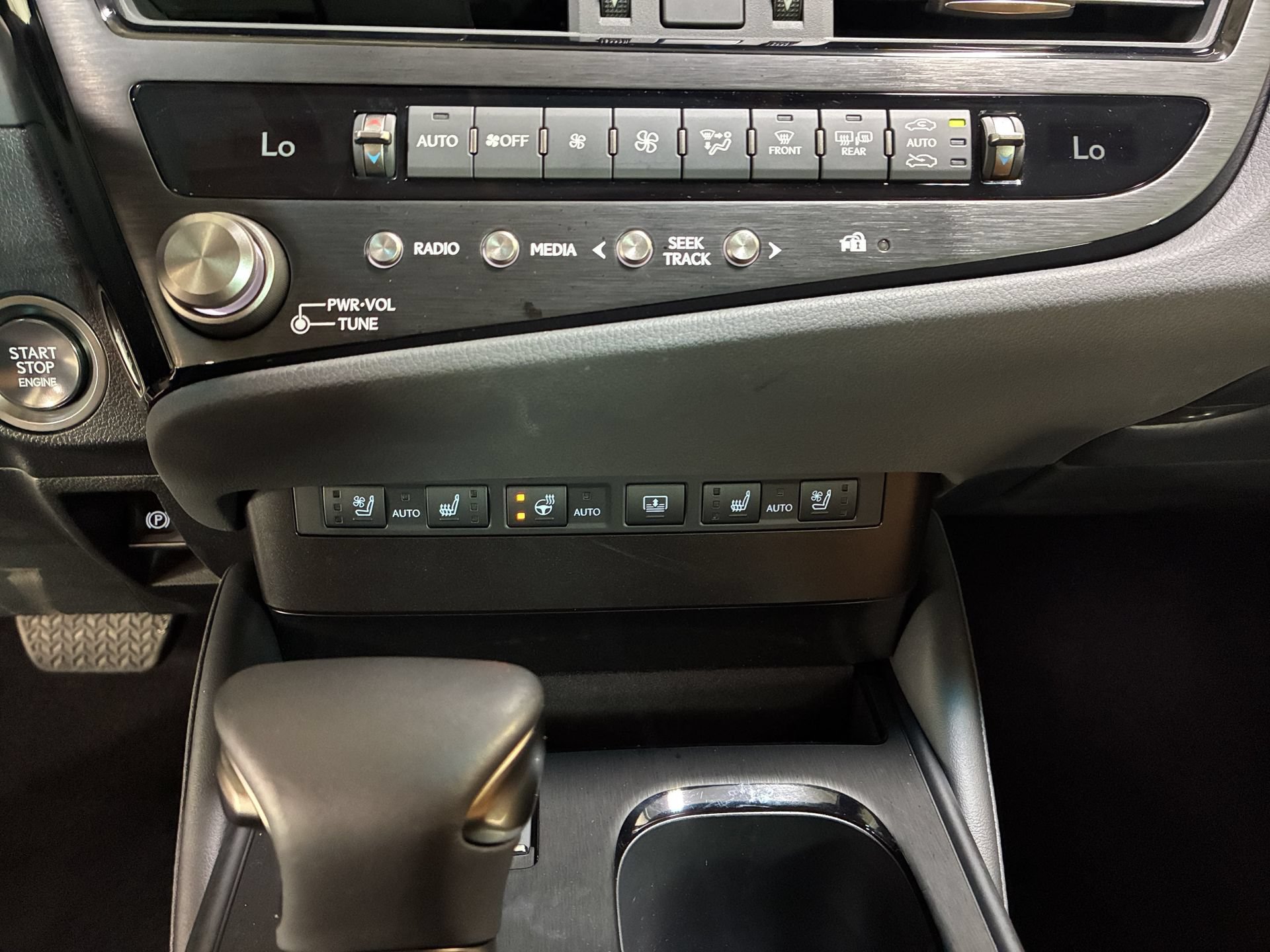 Used 2025 Lexus ES 350 Ultra Luxury w/ Accessory Package (Z1) FWD image 24