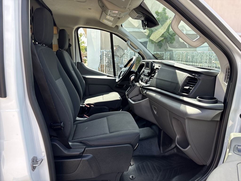 Certified 2025 Ford Transit 250 Low Roof w/ Exterior Upgrade Package RWD image 7