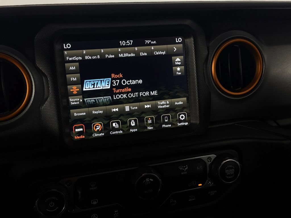 Used 2021 Jeep Gladiator Mojave AWD/4WD image 18
