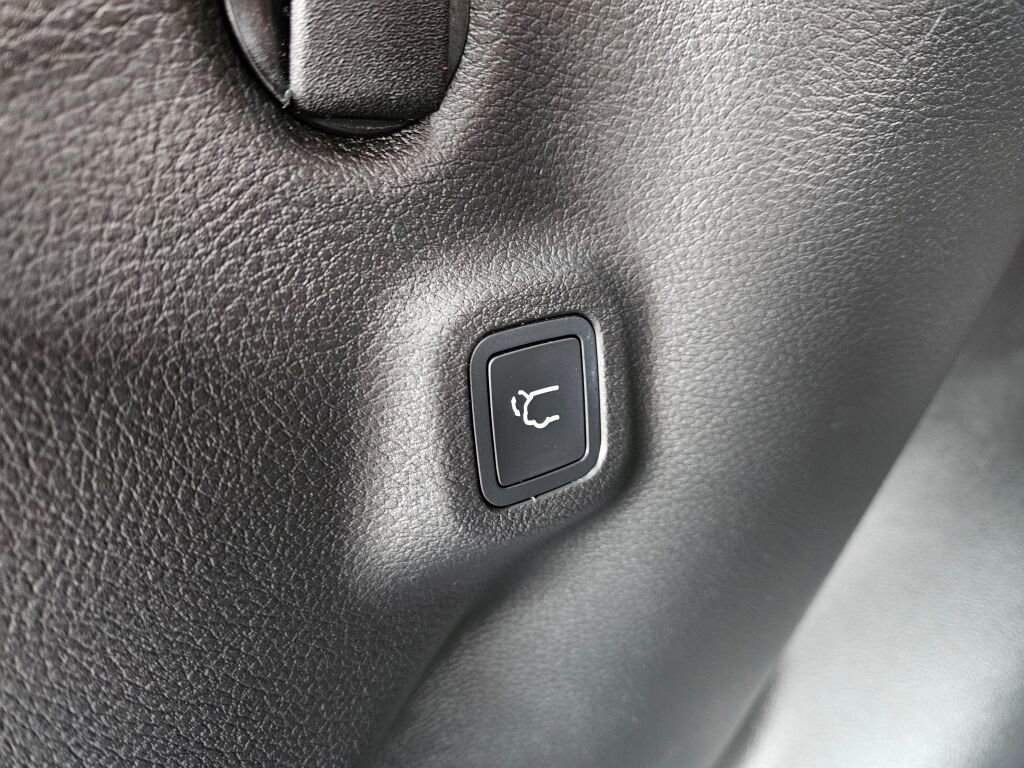 Used 2019 Jeep Compass Latitude w/ Popular Equipment Group image 11