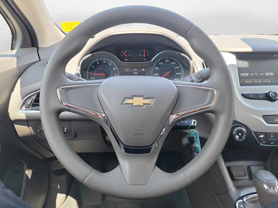 Used 2018 Chevrolet Cruze LS FWD image 13