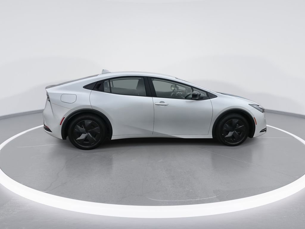 Used 2024 Toyota Prius Prime XSE Premium image 9