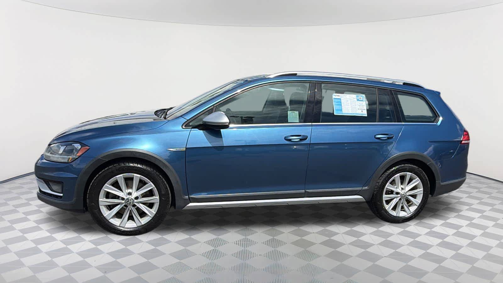 Used 2018 Volkswagen Golf Alltrack SE AWD/4WD image 8
