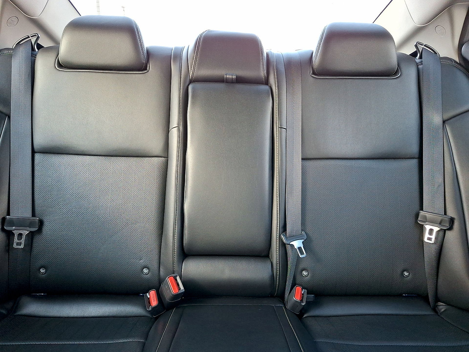 Used 2023 Nissan Maxima SV w/ Floor Mat Group FWD image 13
