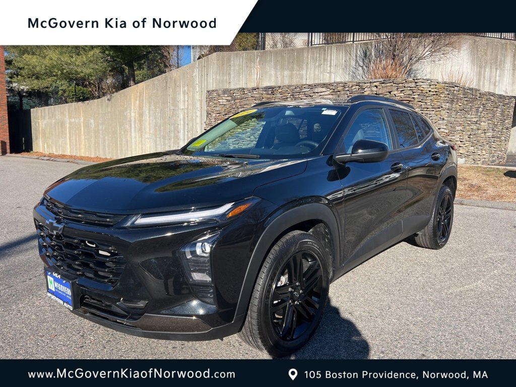 Used 2024 Chevrolet Trax ACTIV w/ Sunroof Package image 1
