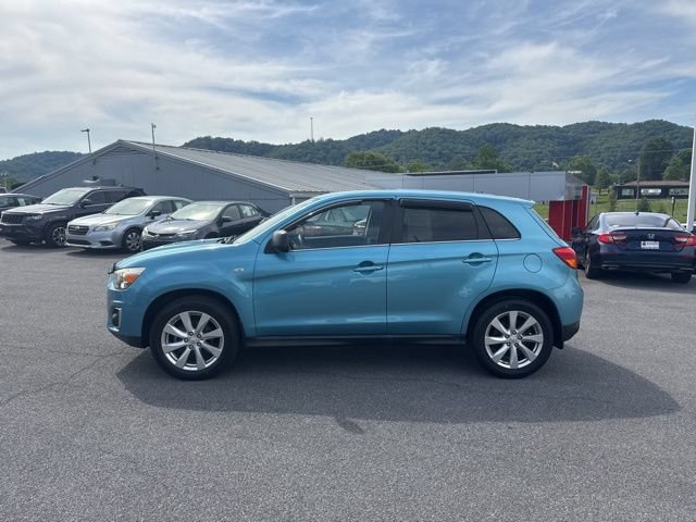 Used 2014 Mitsubishi Outlander Sport SE FWD image 5