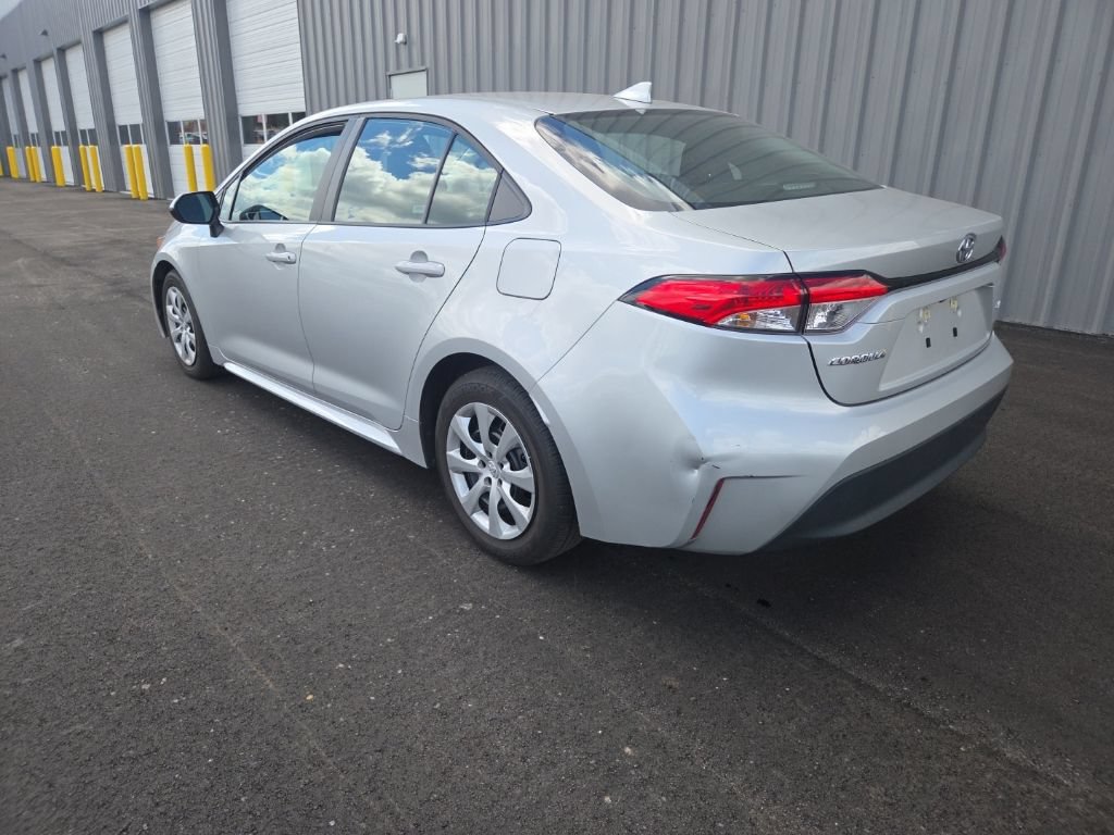 Used 2025 Toyota Corolla LE FWD image 13