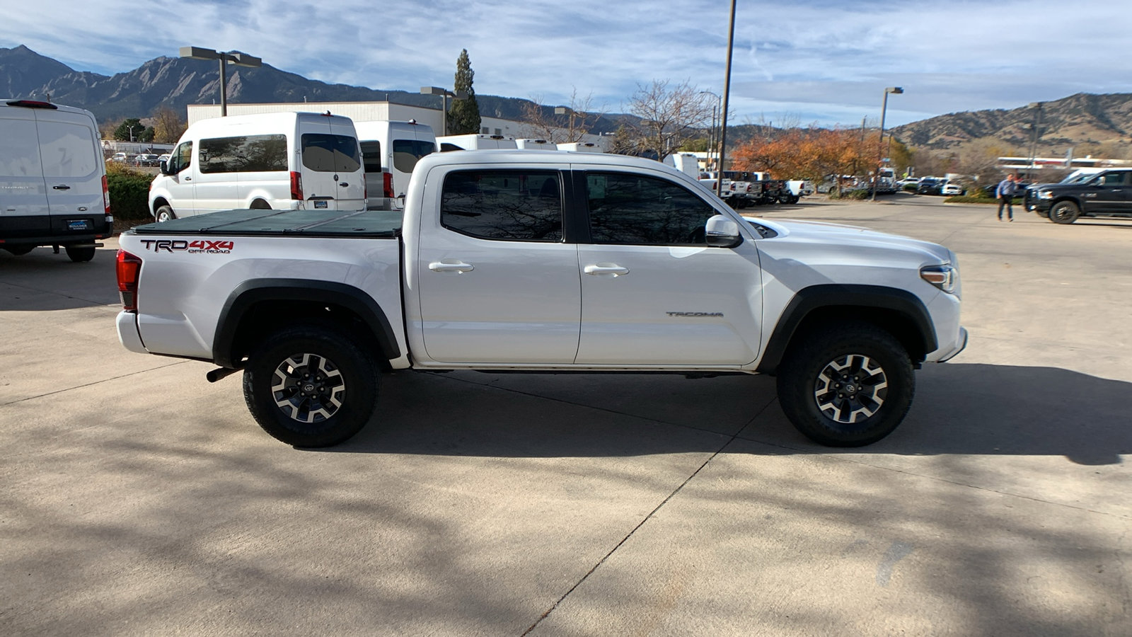 Used 2019 Toyota Tacoma TRD Off-Road image 6