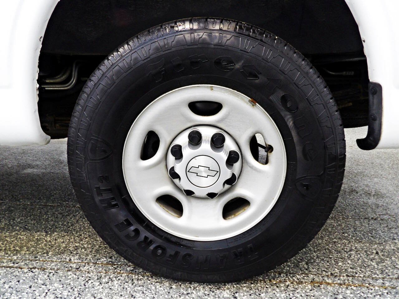 Used 2016 Chevrolet Express 3500 LS w/ Chrome Appearance Package RWD image 16