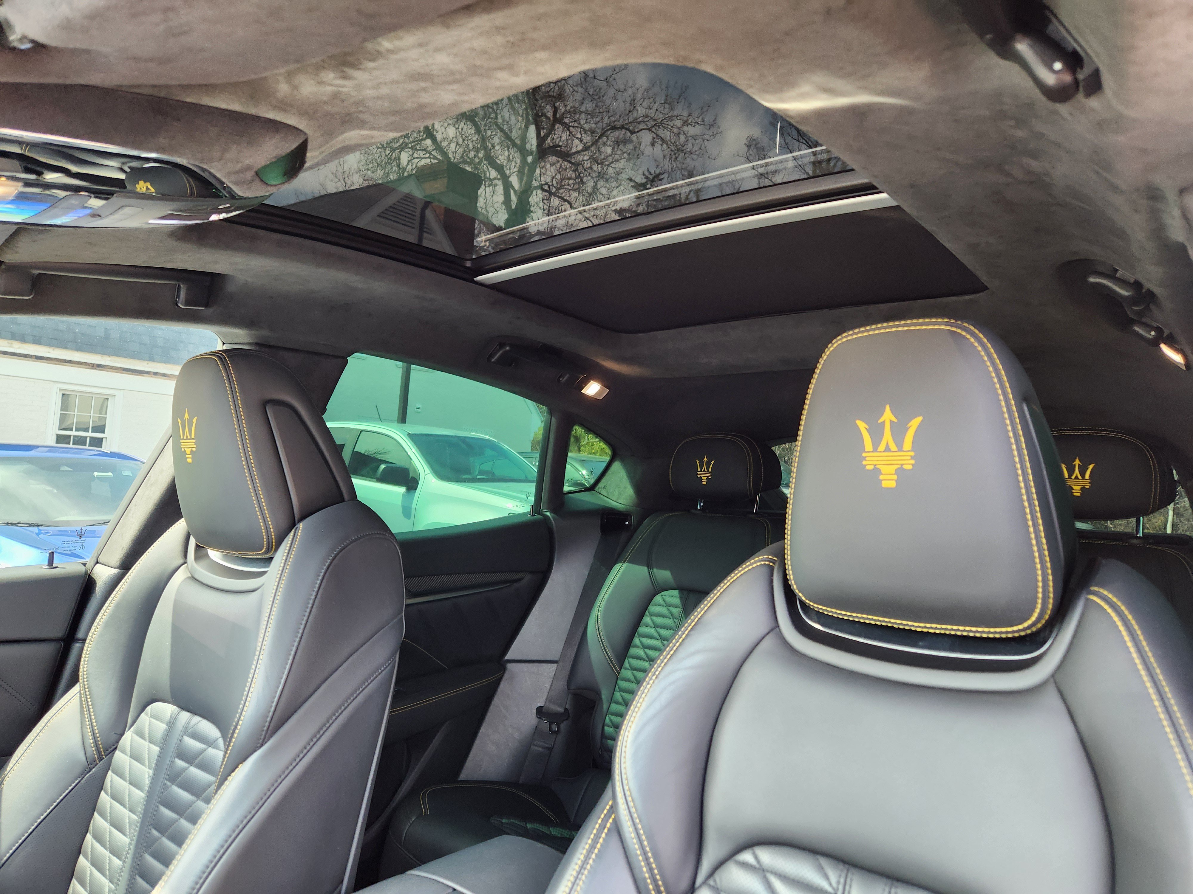 Used 2022 Maserati Levante F Tributo AWD/4WD image 16