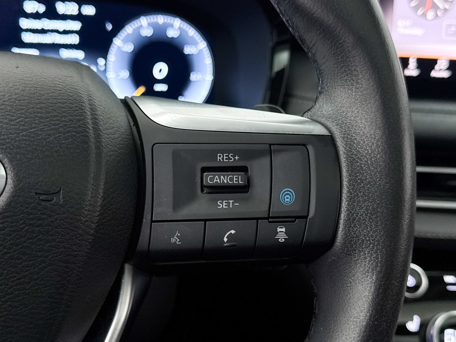 Used 2024 INFINITI QX60 Luxe AWD/4WD image 38