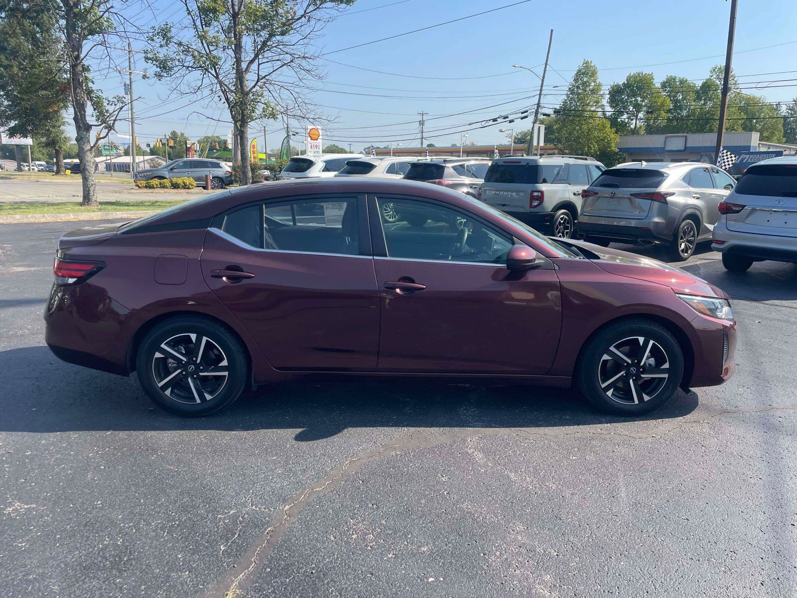 Used 2024 Nissan Sentra SV FWD image 10