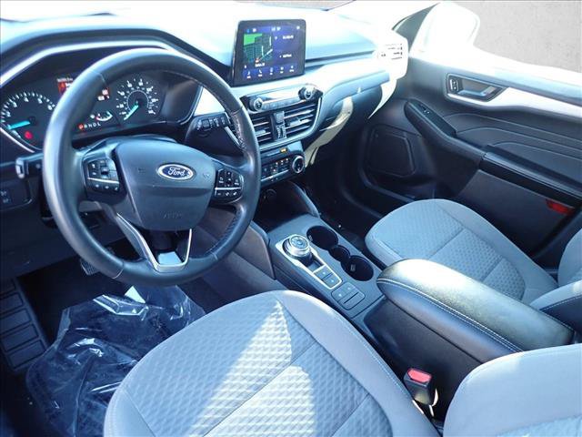 Used 2022 Ford Escape SE w/ SE Sport Appearance Package FWD image 11