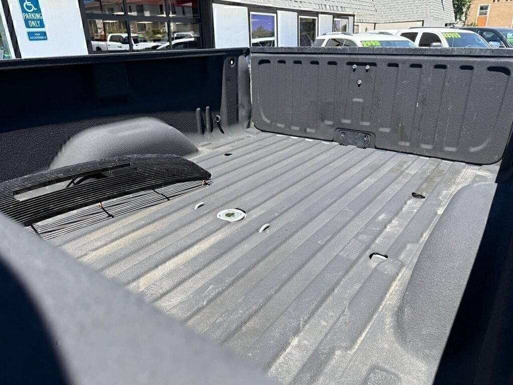 Used 2010 GMC Sierra 2500 SLT w/ SLT Convenience Package AWD/4WD image 16