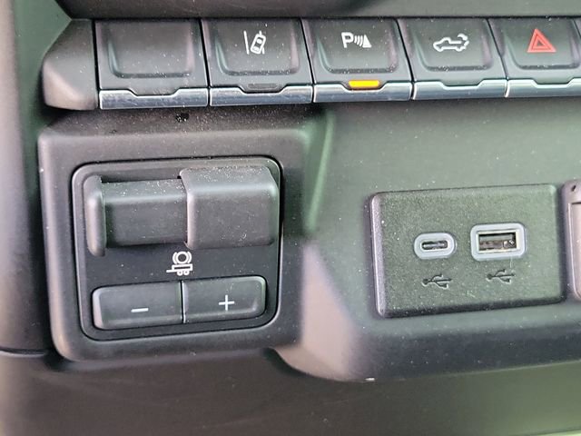 Certified 2026 Chevrolet Silverado 2500 Custom w/ Custom Value Package image 36