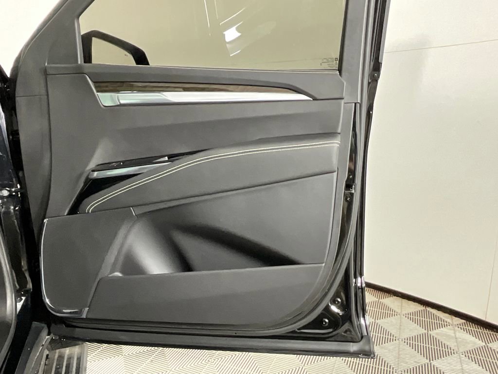 Used 2025 Cadillac Escalade ESV Sport Platinum image 21
