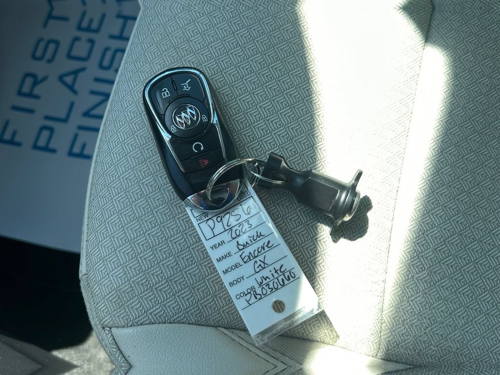 Used 2023 Buick Encore GX Select FWD image 32