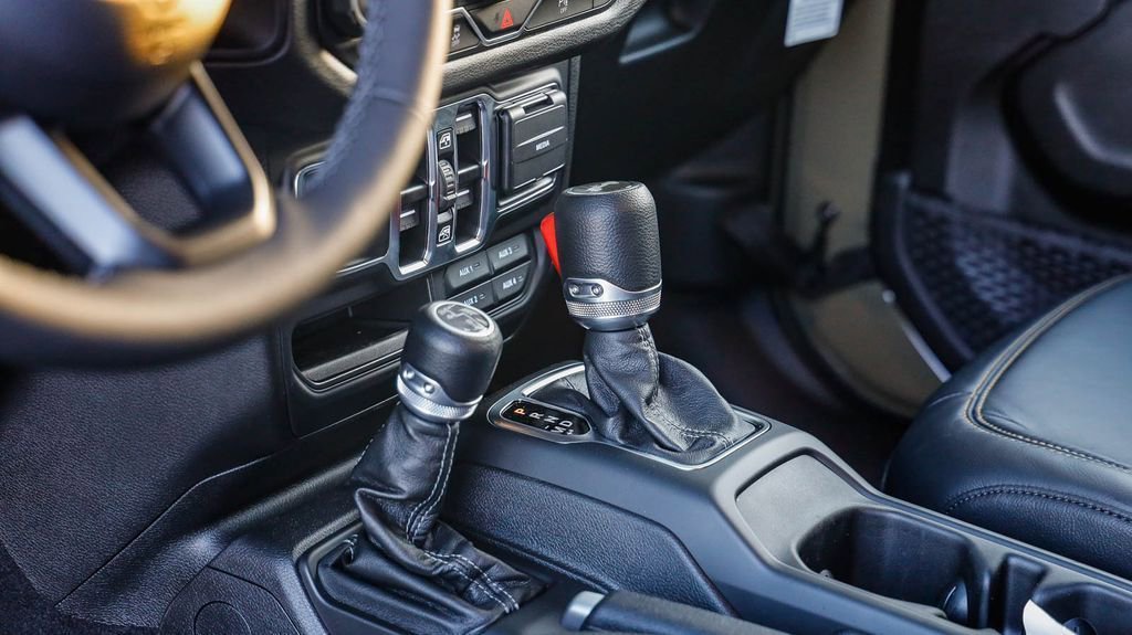 New 2025 Jeep Wrangler Sport S image 21