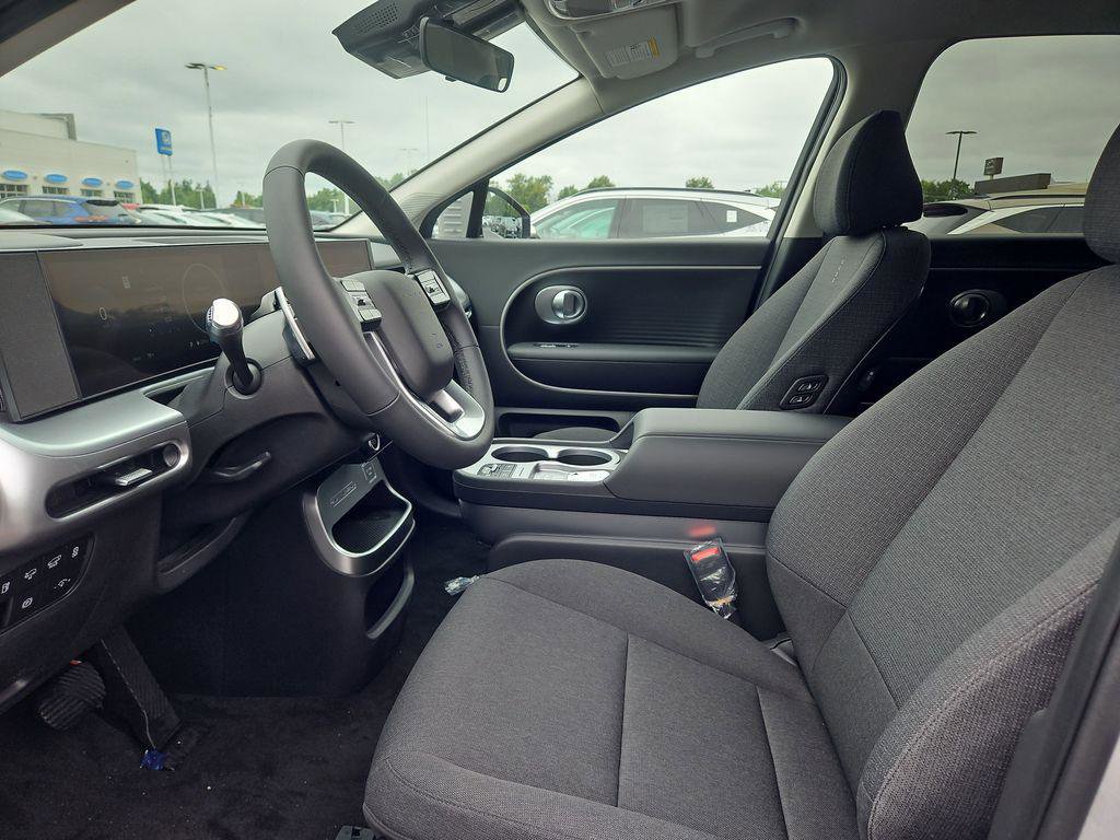 New 2026 Hyundai Ioniq 9 SE AWD/4WD image 17