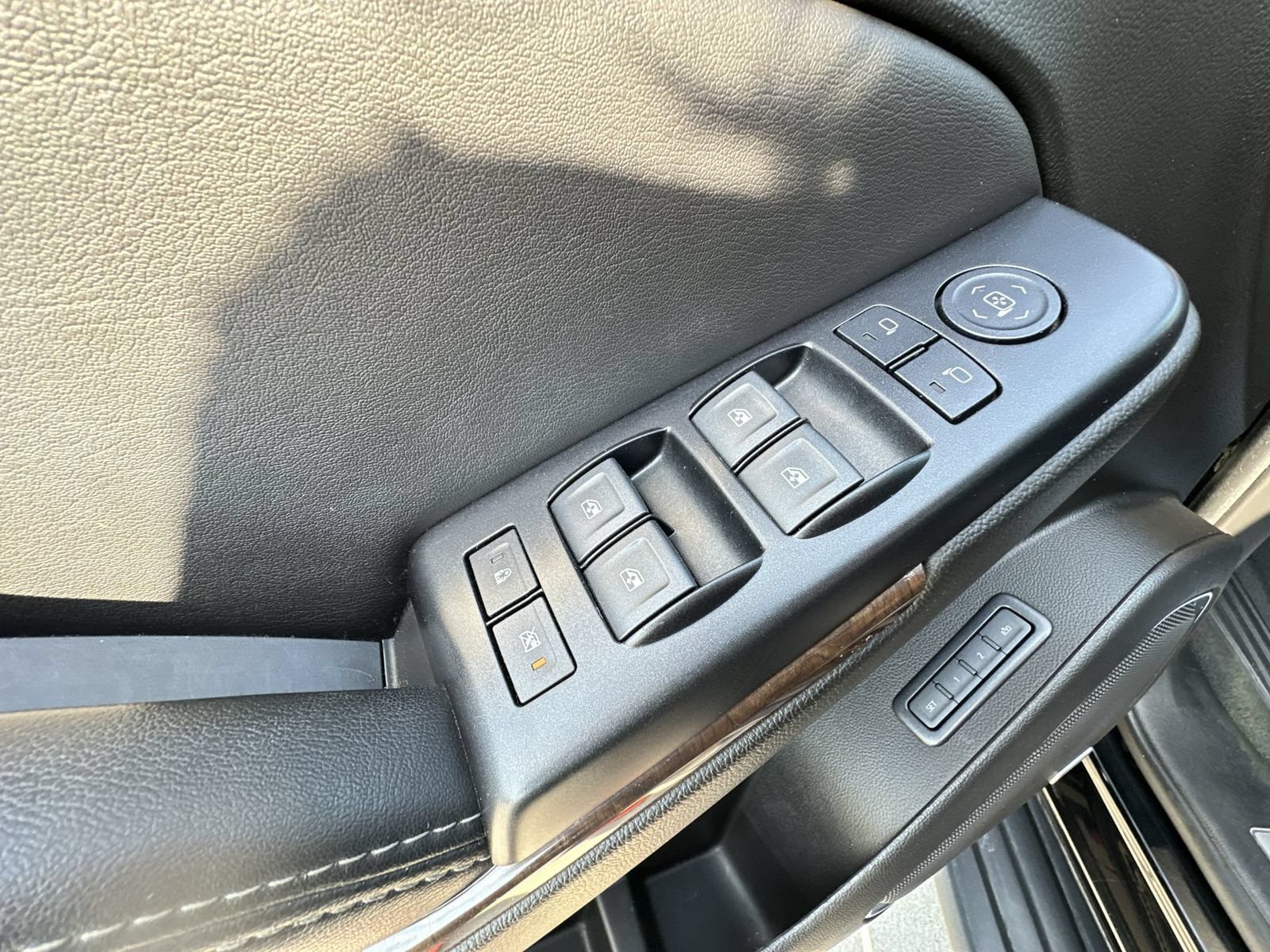 Certified 2019 Chevrolet Tahoe LT AWD/4WD image 21