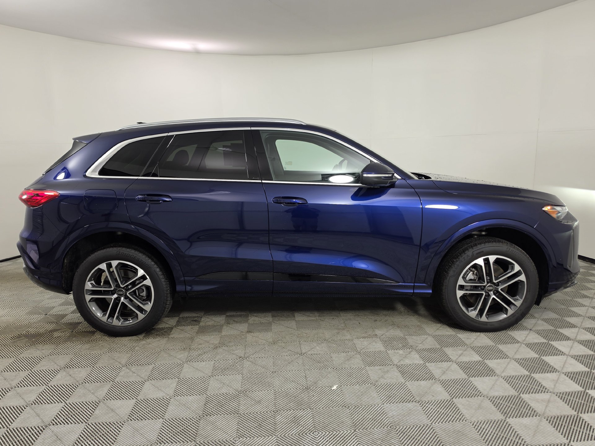 Certified 2025 Audi Q5 Premium w/ Convenience Package AWD/4WD image 42