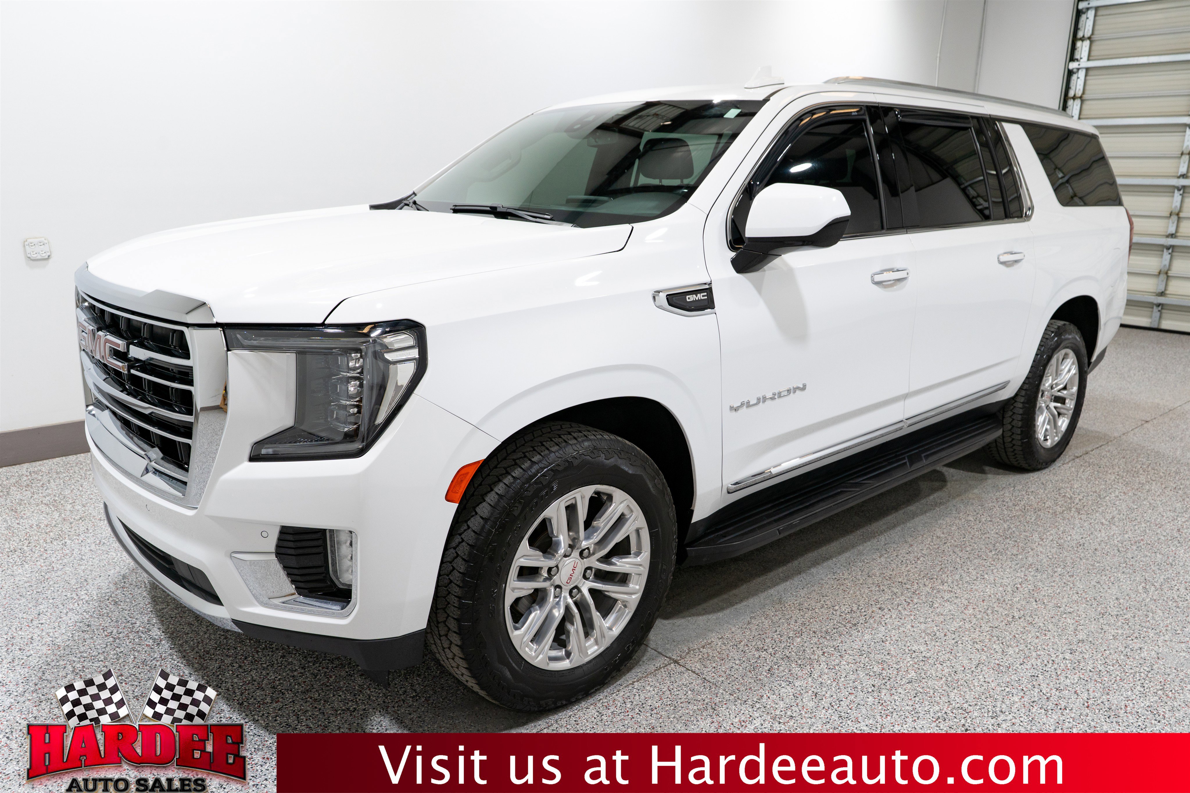 Used 2022 GMC Yukon XL SLT image 2