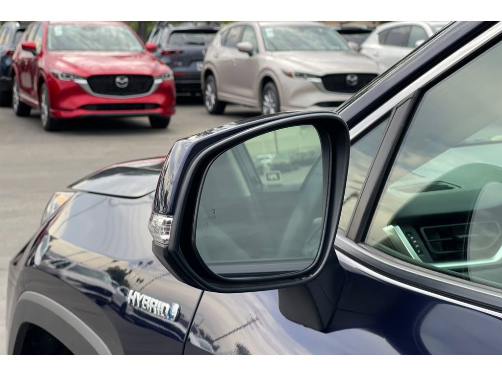 Used 2021 Toyota RAV4 XLE w/ Convenience Package image 53