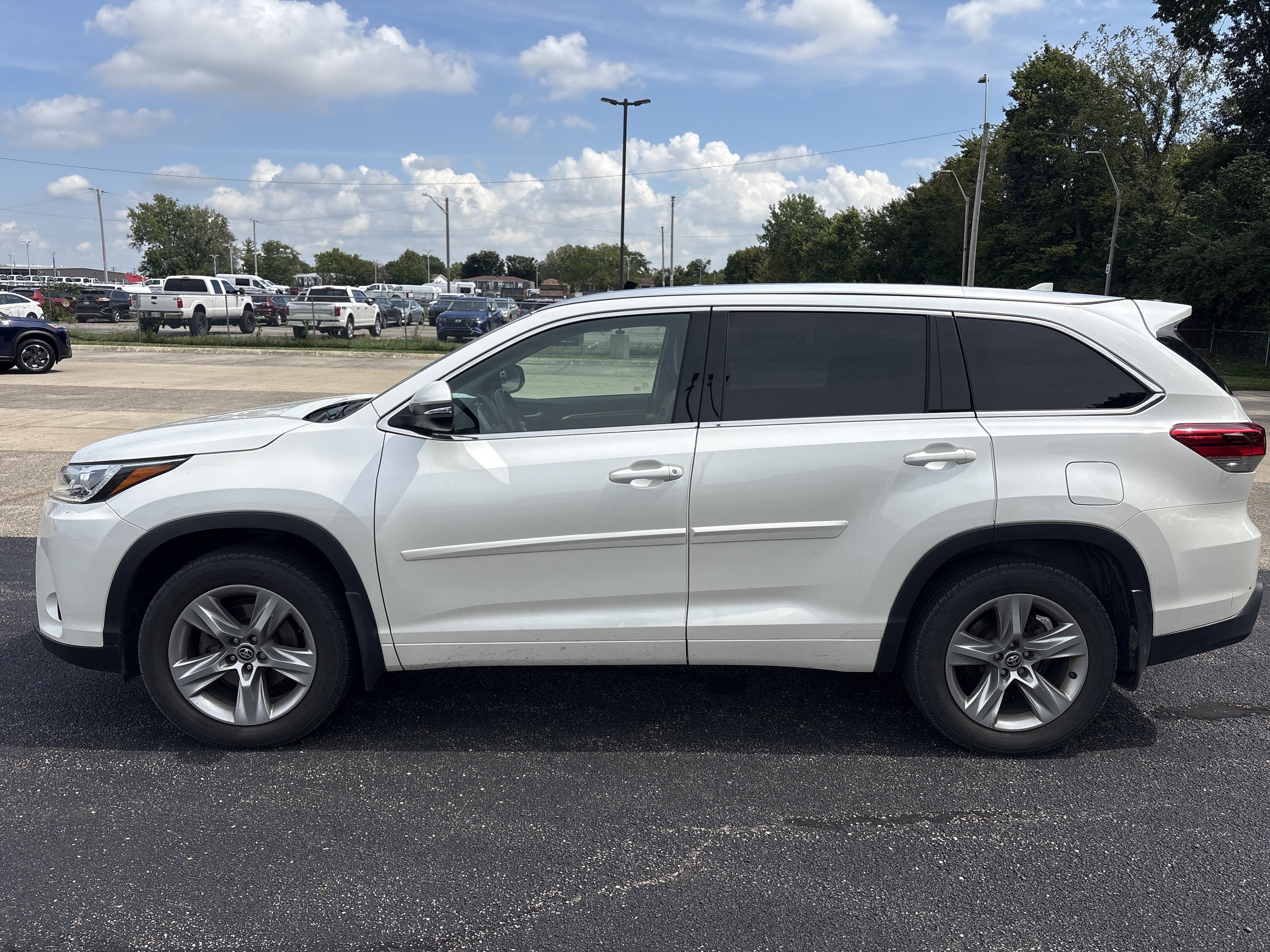 Used 2017 Toyota Highlander Limited w/ Protection Package #3