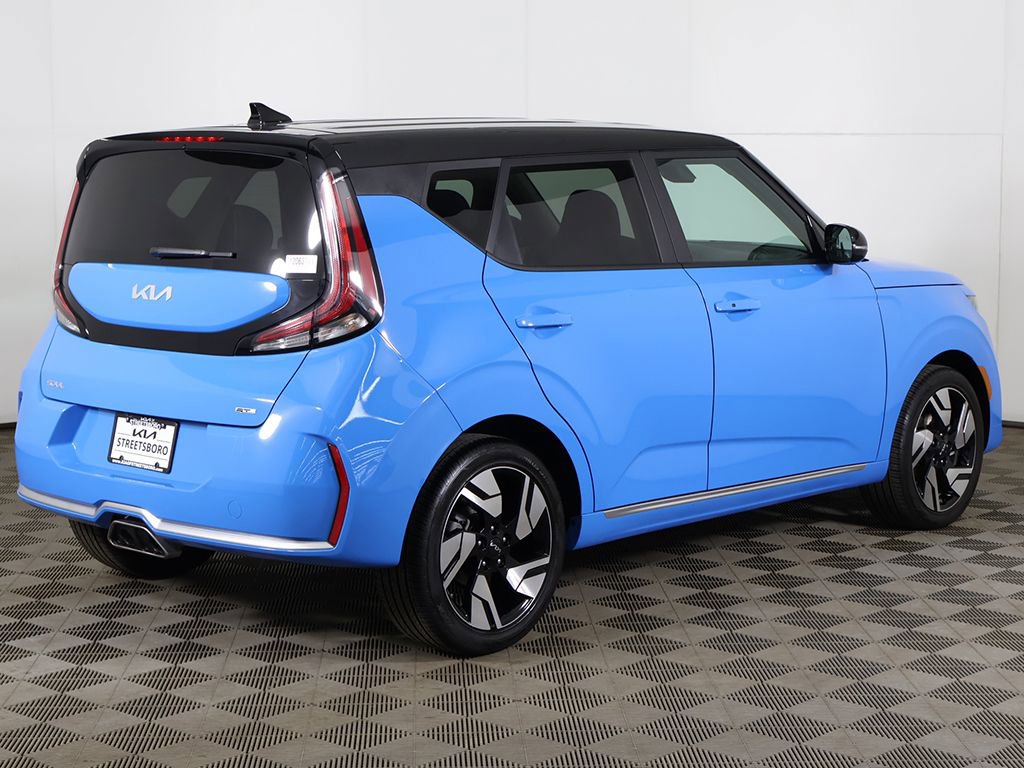 Certified 2023 Kia Soul GT-Line FWD image 9