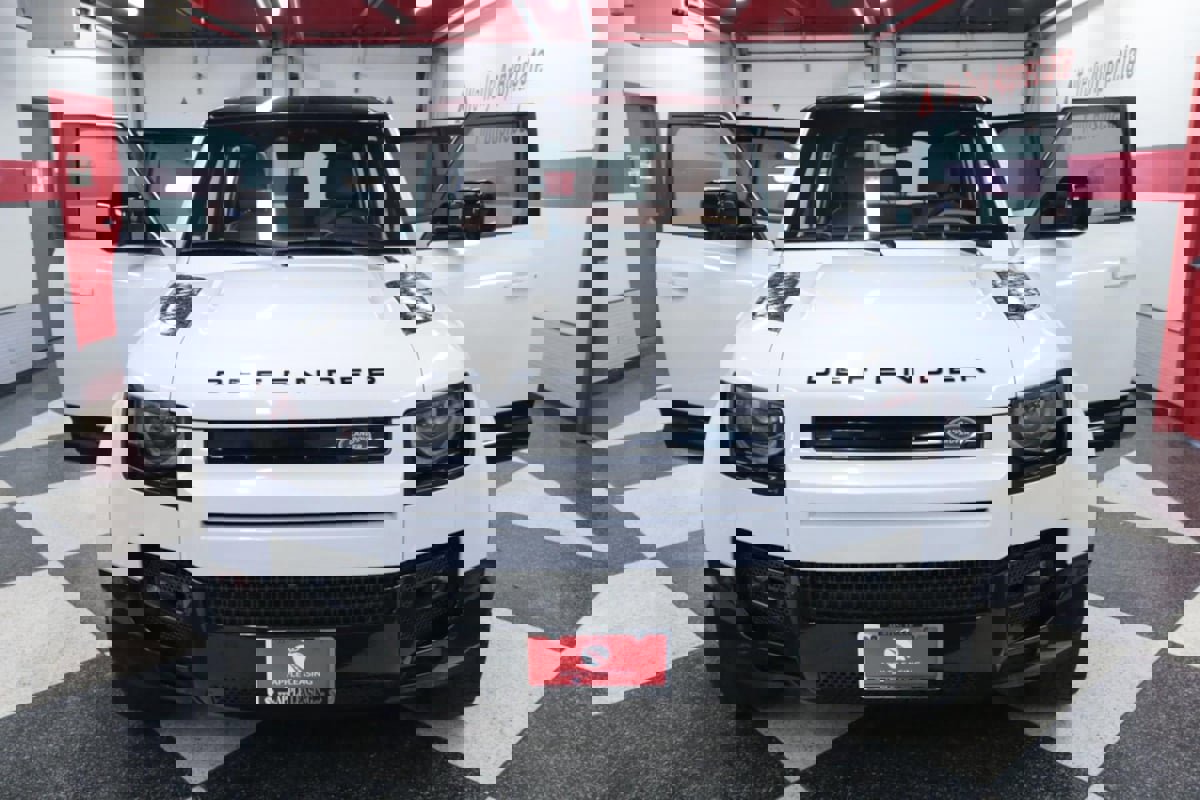 Used 2023 Land Rover Defender 110 V8 image 32