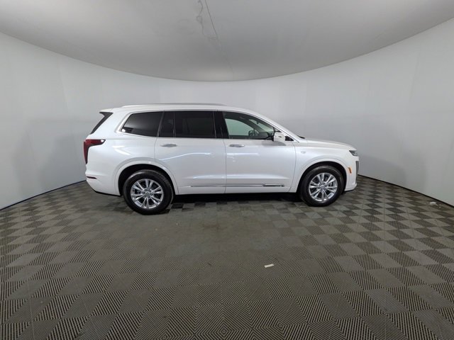 Certified 2025 Cadillac XT6 Luxury image 37