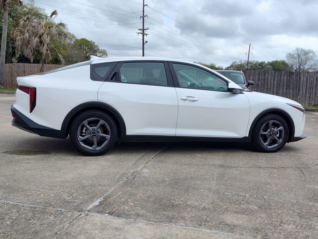 Used 2025 Kia K4 LXS FWD image 10