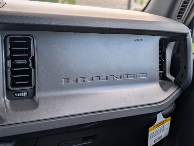 New 2025 Ford Bronco Big Bend w/ Black Diamond Package AWD/4WD image 13