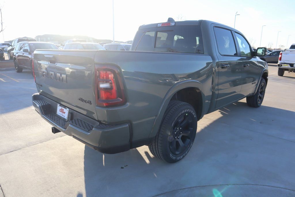 New 2026 RAM 1500 4x4 Crew Cab image 21