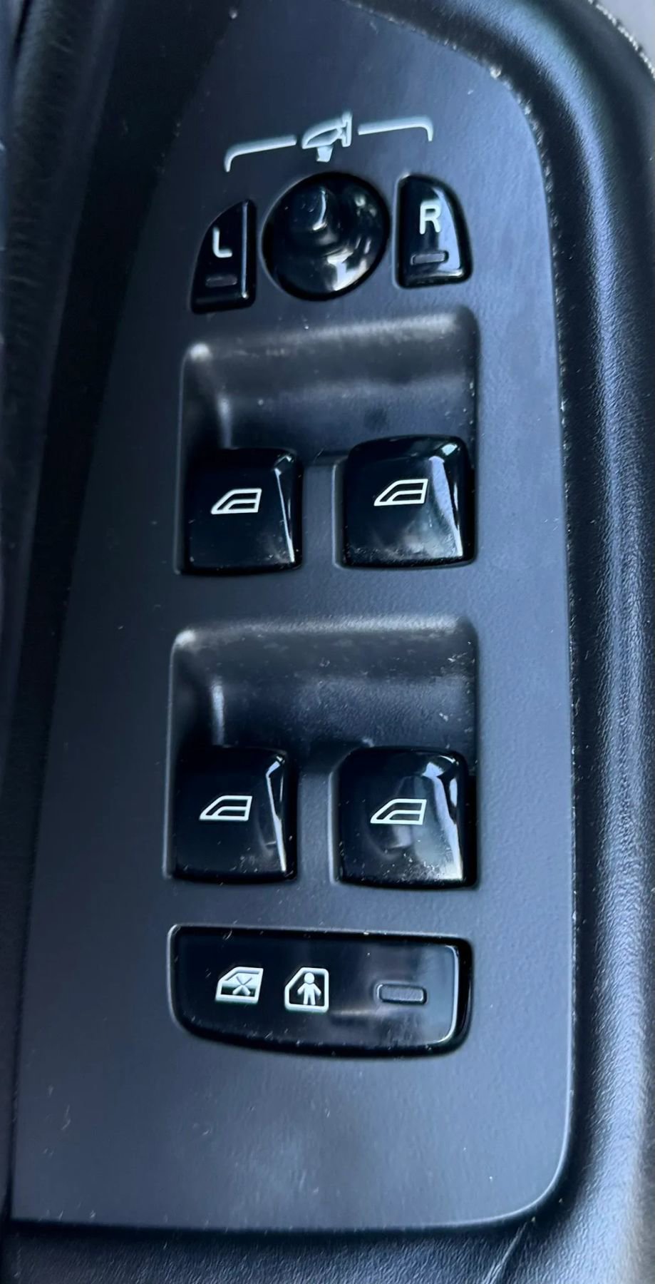 Used 2018 Volvo XC90 T6 Inscription w/ Convenience Package image 27