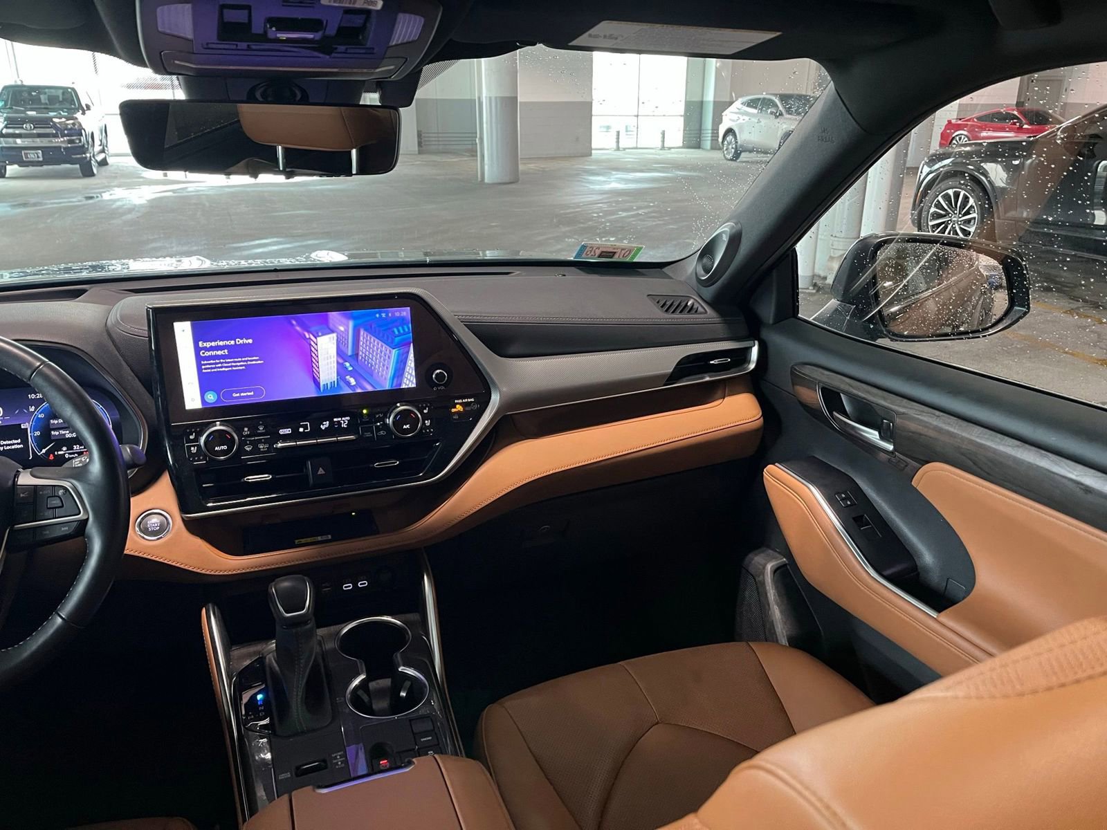 Used 2023 Toyota Highlander Platinum image 41