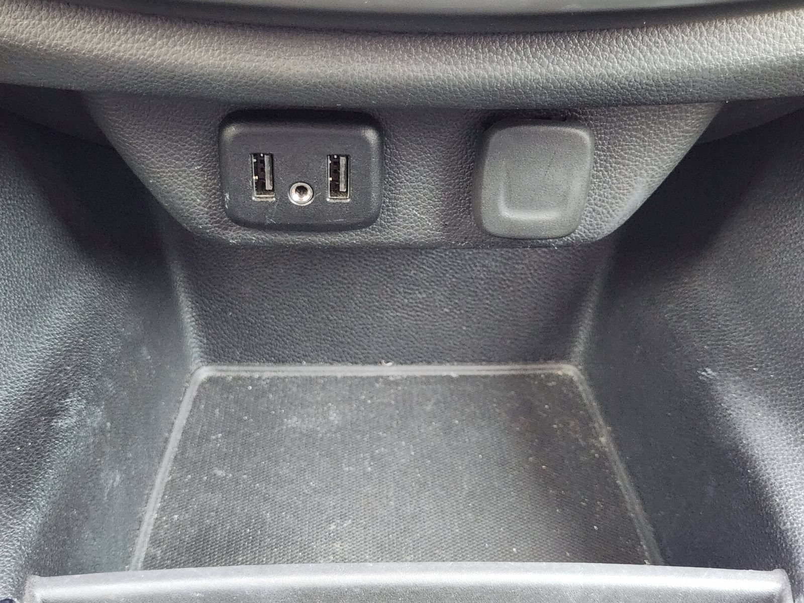 Used 2021 Chevrolet Traverse LS w/ LPO, Floor Liner Package FWD image 20