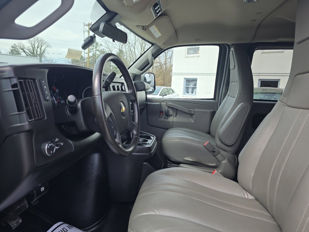 Used 2020 Chevrolet Express 3500 LS image 12