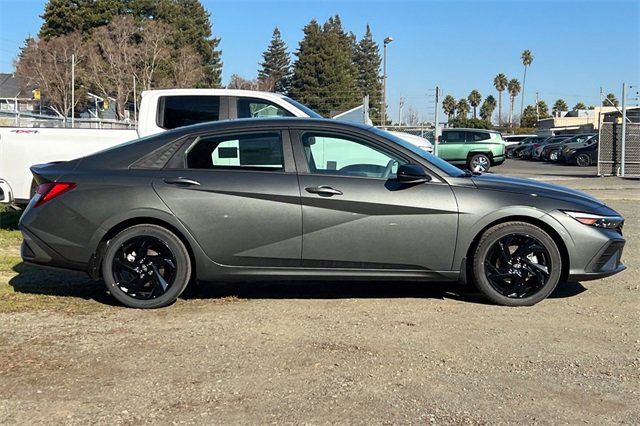 New 2026 Hyundai Elantra Sport image 5