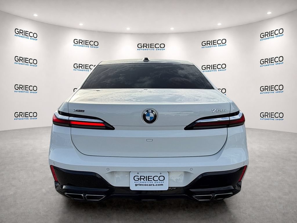 Used 2023 BMW 760i xDrive AWD/4WD image 6