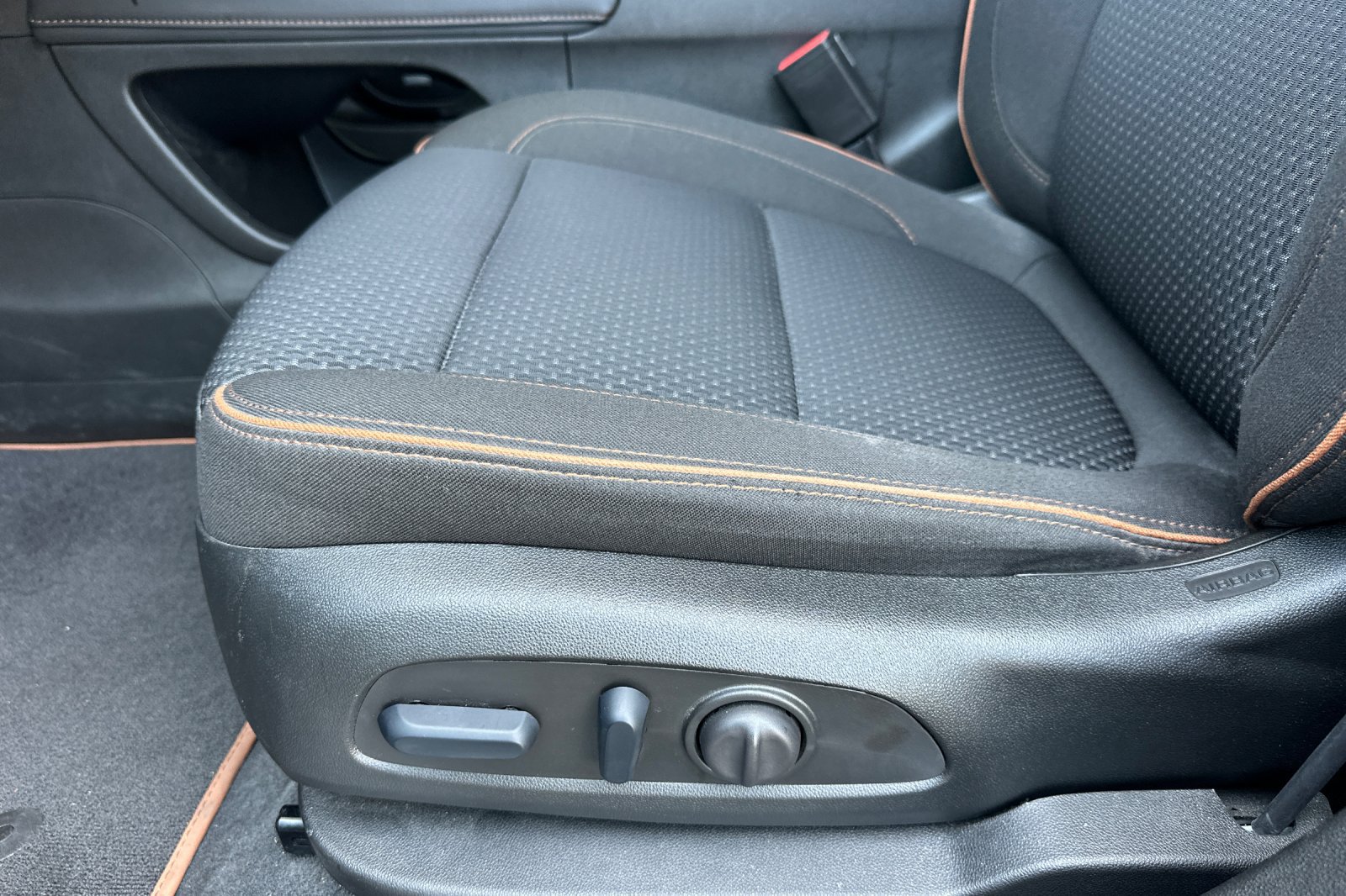 Certified 2023 GMC Acadia AT4 AWD/4WD image 13