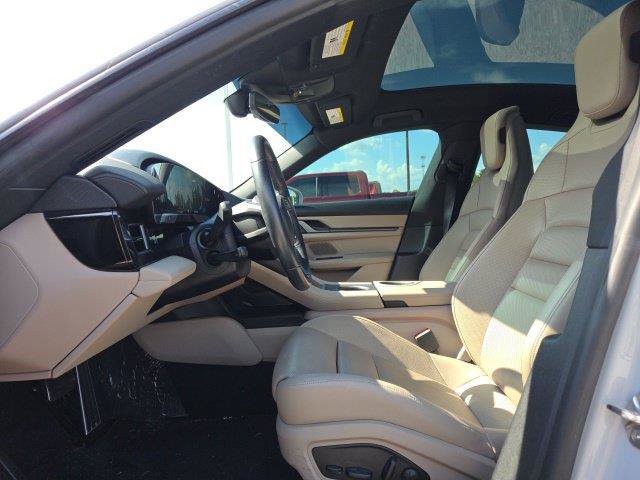 Used 2025 Porsche Taycan RWD image 30