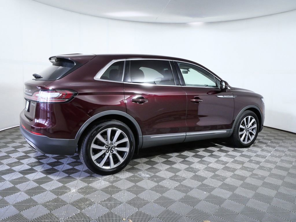 Certified 2019 Lincoln Nautilus Select image 9