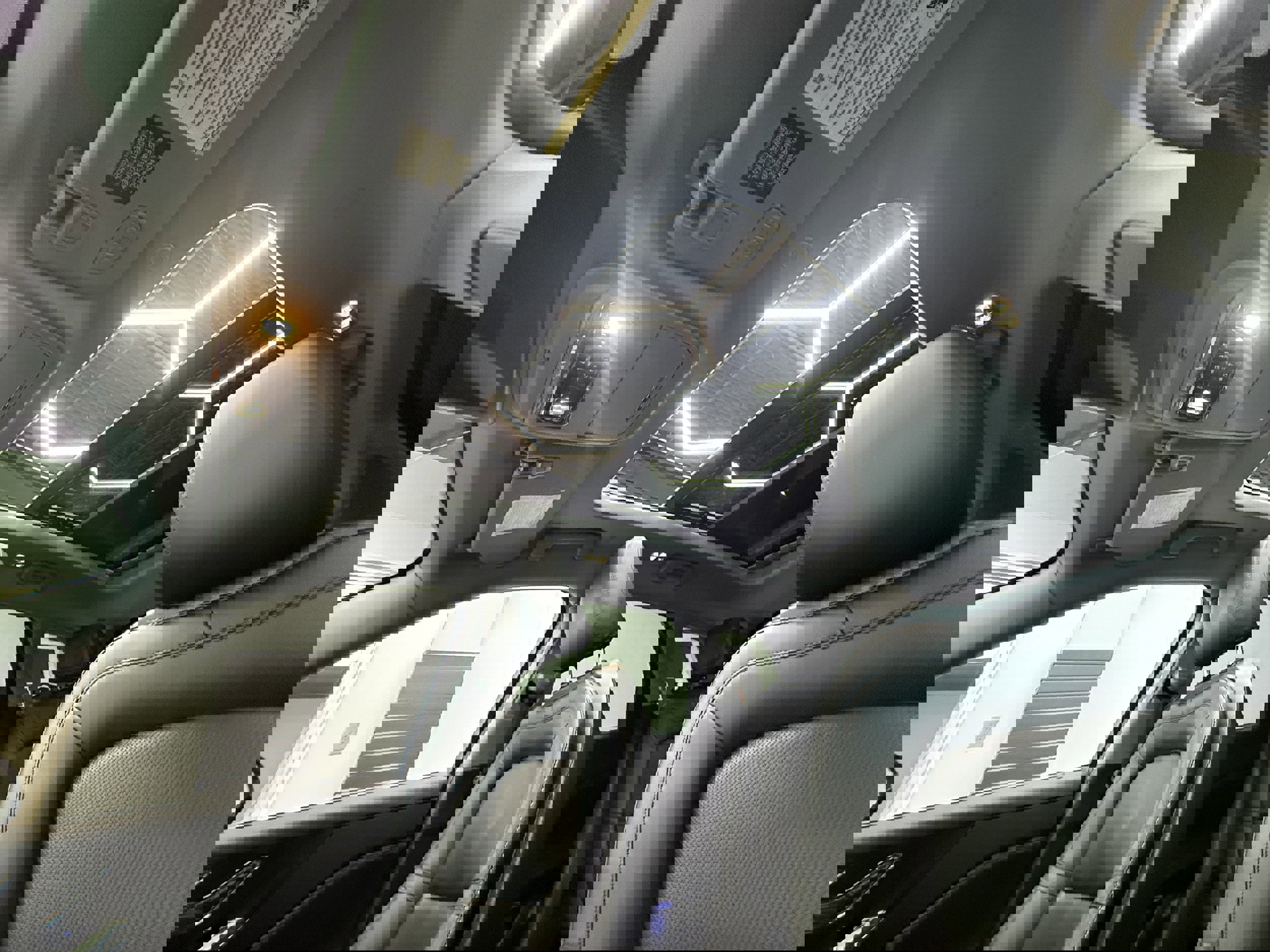 Used 2021 Lincoln Corsair Reserve w/ Elements Package image 13