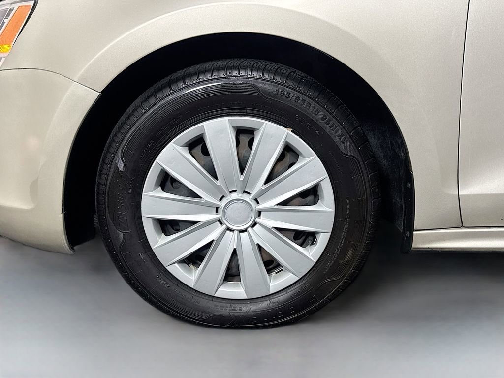 Used 2014 Volkswagen Jetta S image 30