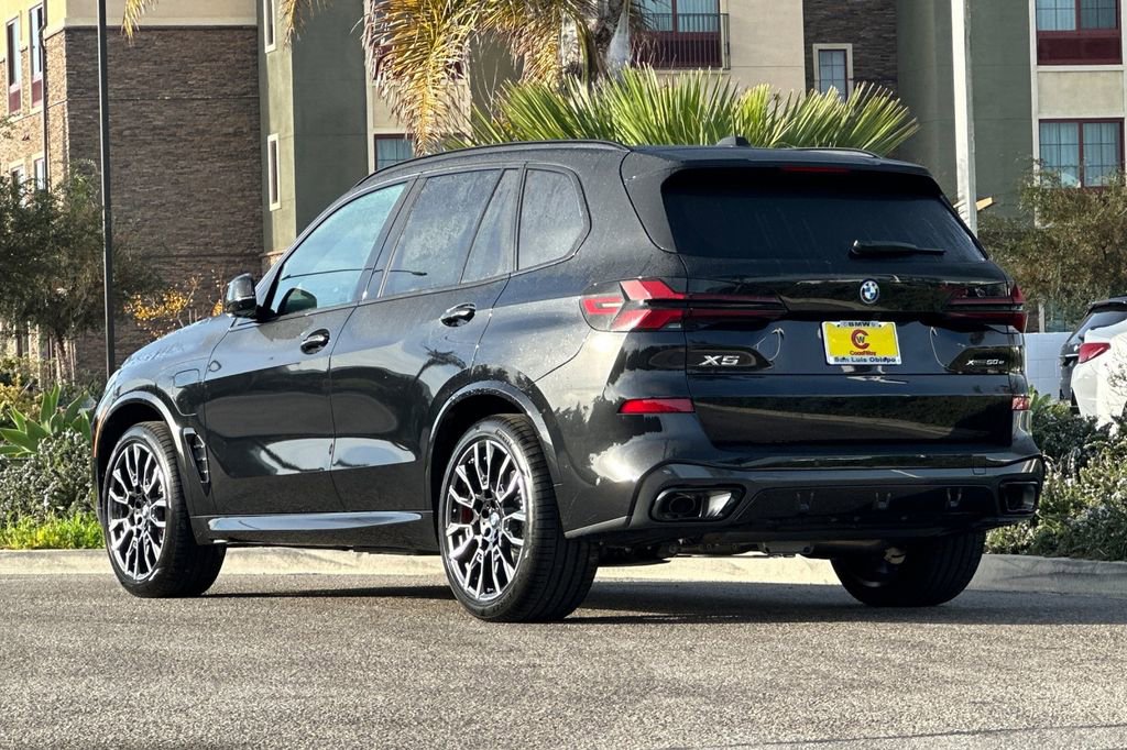 New 2026 BMW X5 xDrive50e w/ M Sport Package AWD/4WD image 5
