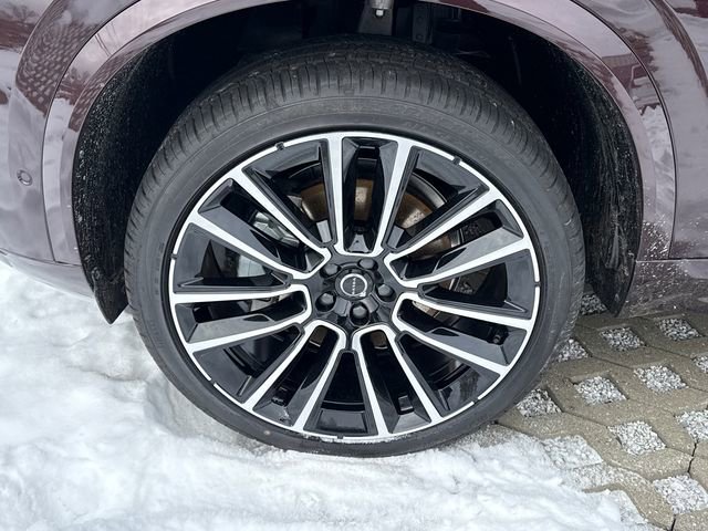 New 2026 Volvo XC90 B6 Plus w/ Protection Package Premier image 8