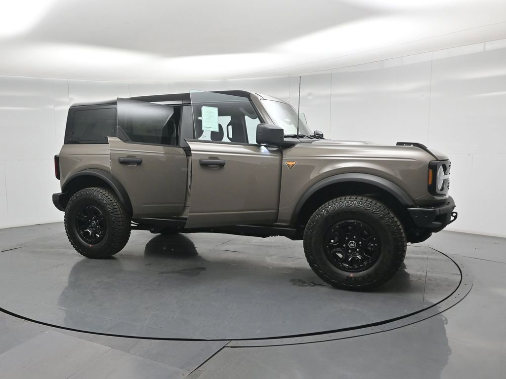 New 2026 Ford Bronco Badlands AWD/4WD image 32
