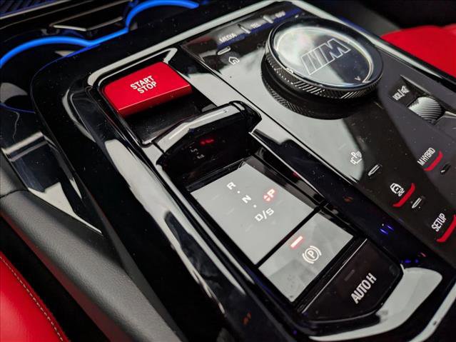 Used 2025 BMW M5 w/ Carbon Package image 10