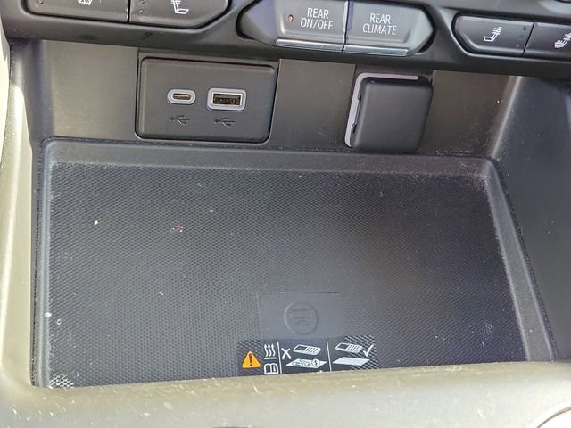 Certified 2022 Chevrolet Suburban RST w/ Luxury Package image 35